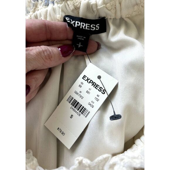 NWT EXPRESS Long Sleeve Lace Gathered Hem Crop Top Women's Size S - Picture 8 of 8